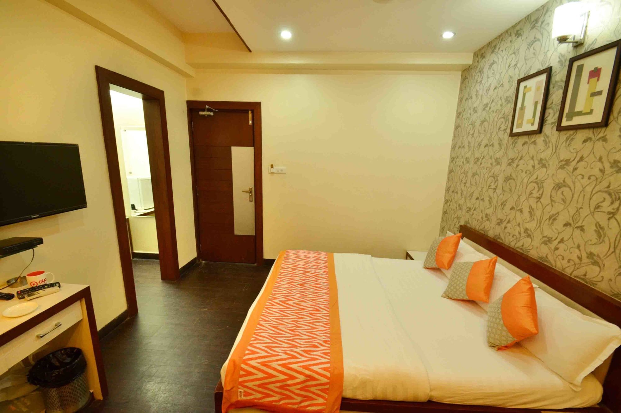Oyo 742 Hotel Kings Park Indore Exterior photo